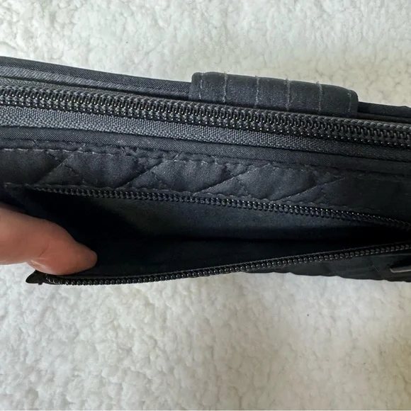 Vera Bradley Black Quilted Zip Wallet Turn Lock Organizer - Picture 4 of 9